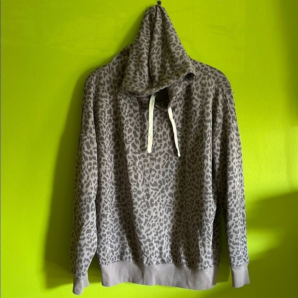 Buffalo Dusty Purple Leopard Print Stretchy Hoodie Sweatshirt Size M